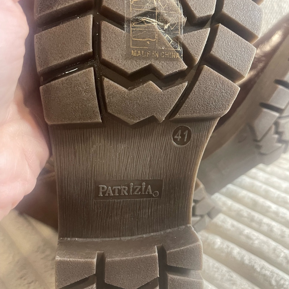 Patrizia Womens Brown Tall Lace Up Boots Plaid Cuff size 9.5 BRAND NEW SIZE 9.5 - Picture 10 of 10